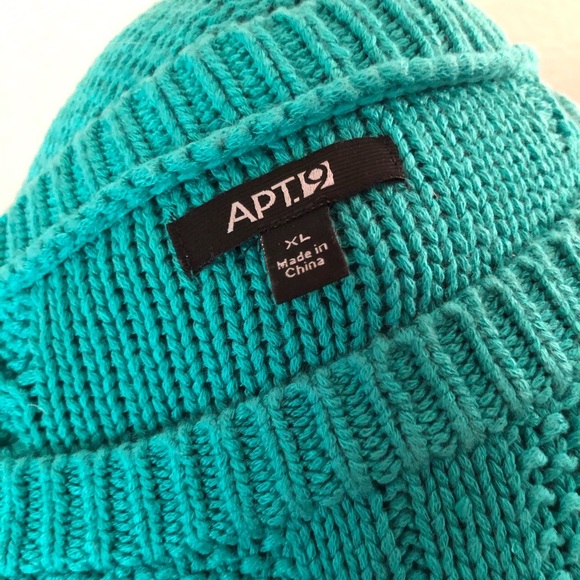 Teal/Green Sweater - Picture 4 of 4